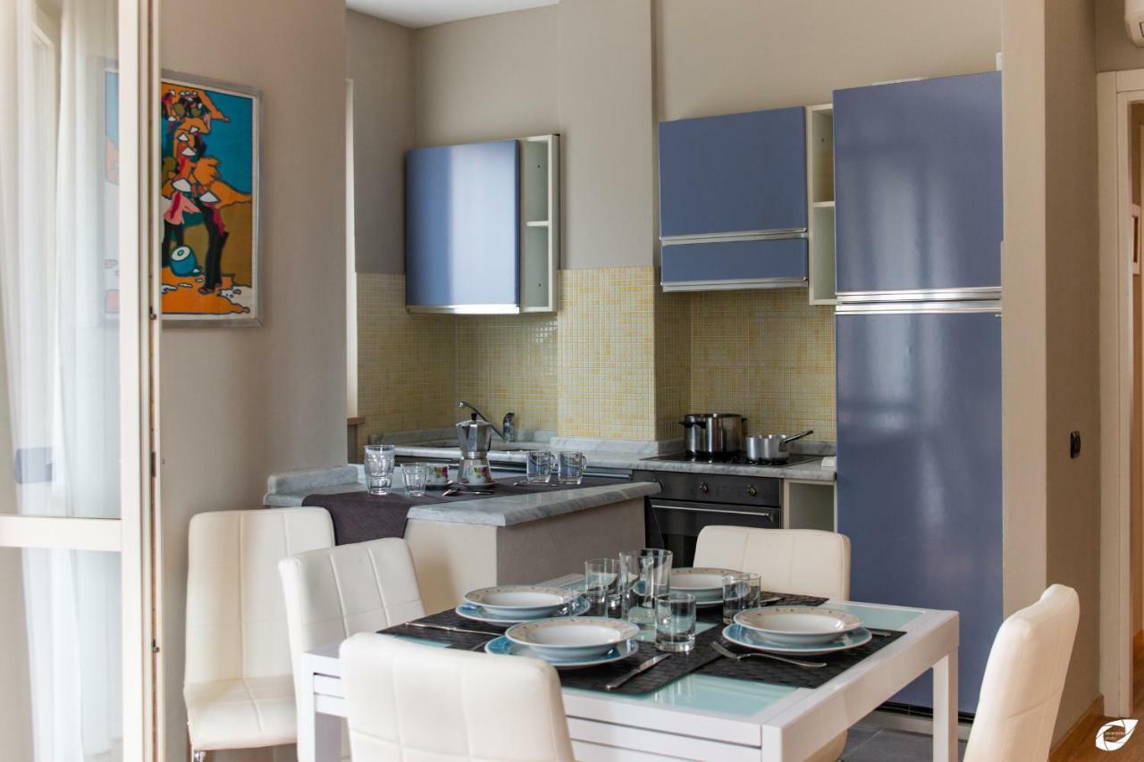2-Bedroom Apt, With Balcony & Aircondition - 50 M From The Beach Марина-ди-Пьетрасанта Экстерьер фото